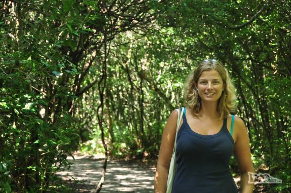 Nas trilhas da Ilha do Mel, no litoral do Paraná